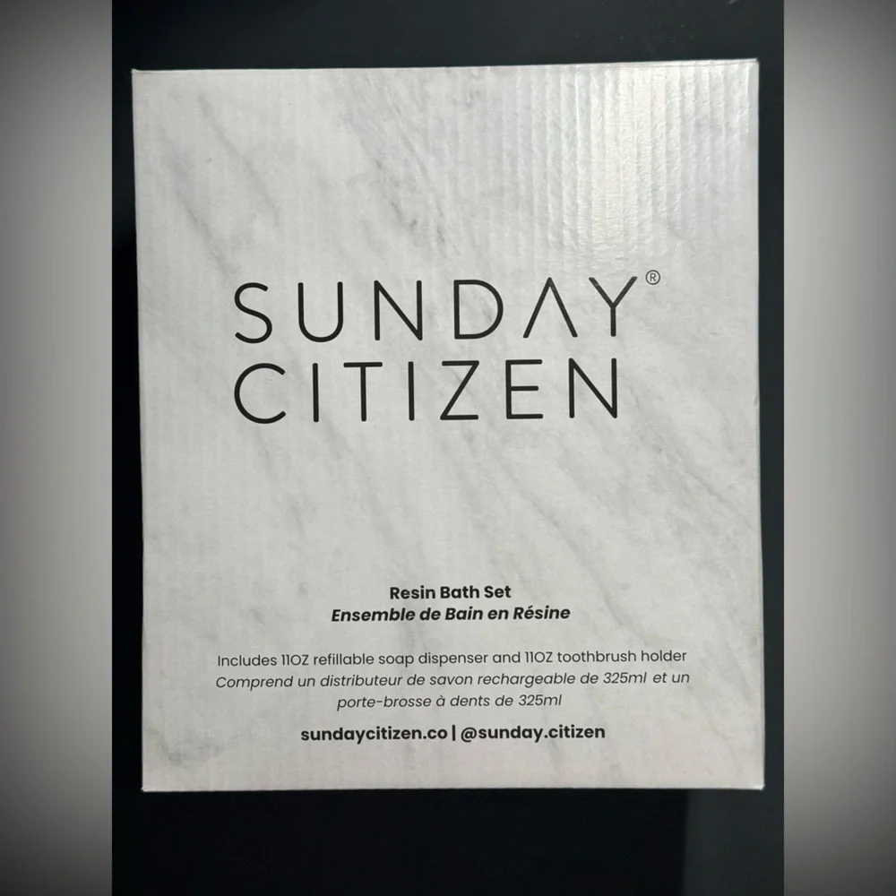 Sunday Citizen 2pc Resin Bath Set, marble pattern